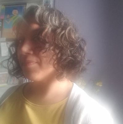 kayewink's profile picture. bakes sweet things.resists.forever blue in a red state.