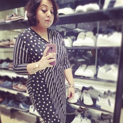 deshaware_sneha's profile picture. 