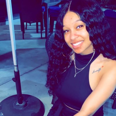 small town girl✨ USAF ... New Twitter IG:smileyyyyx sc:smileyyyyxx