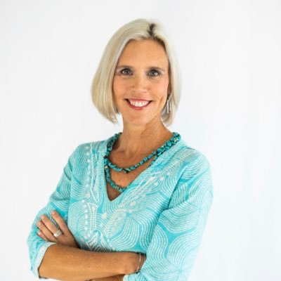 StephKarasek's profile picture. Empowered and Inspired to Live Boldly and Travel Wisely https://t.co/nrHTiIpgju