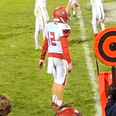 garretsummers11's profile picture. LEHS🏈🏀⚾️