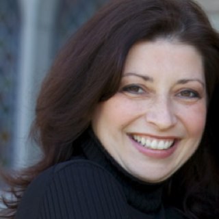 JennLaMountain's profile picture. I sing