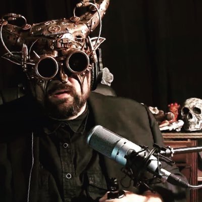 horror soundtrack composer and Streamer de Terror “En el país de los ciegos, el tuerto es el rey”.