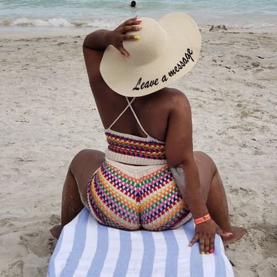NeikaRhone's profile picture. 🇯🇲 Living the life i love,  loving the life I live