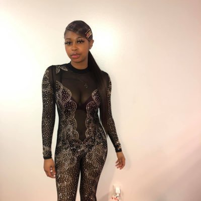 princessne18's profile picture. IG: _.princessne._ 👑/ Facebook: Nene Dtn🧚🏽‍♀️