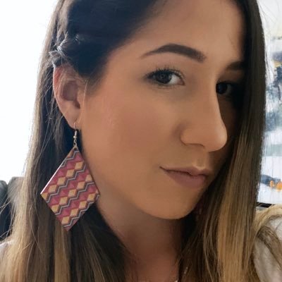 _PaolaAndrea12's profile picture. 