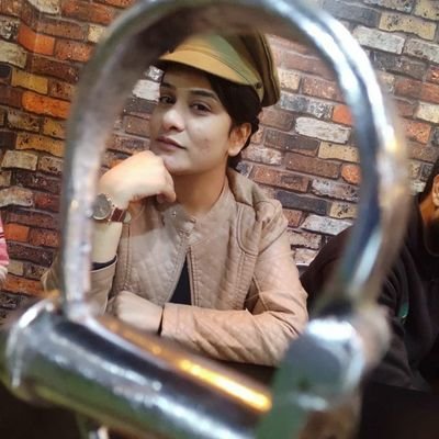 Pratibh18472096's profile picture. I am a very good communicator and find it's easy for me to relate to other people,😊😊