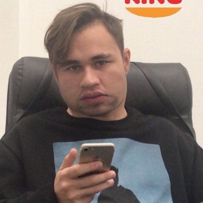 zhrvl's profile picture. *о том как обезьяна стала прямоходящей