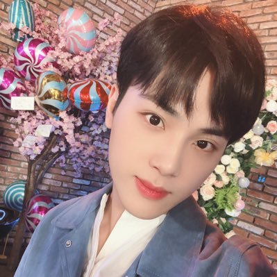 do_Haknyeon's profile picture. 주학년✨