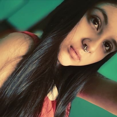 Eleeeeee26's profile picture. 25 🍃🌺 Para bailarle el agua a alguien no tengo ni ritmo ni ganas 👋👋  FAMILIA💙✨💜 💎👑💖MC💟
 TECHNO IS THE ANSWER🔊🔊❤