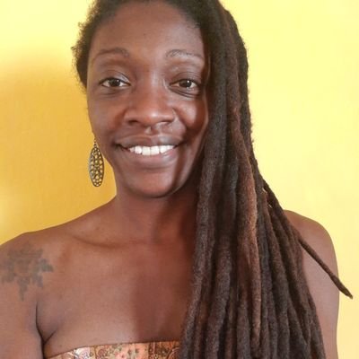 cintiasampa's profile picture. Eu sou Amor, da cabeça aos pés!🎶

*o sampa, é abreviação de Sampaio, não confundir, rs
*Nem sei pq tenho twitter 😏