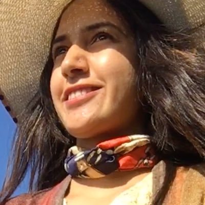 Pooja Thakur (Zoey/ZoEy Exploring)