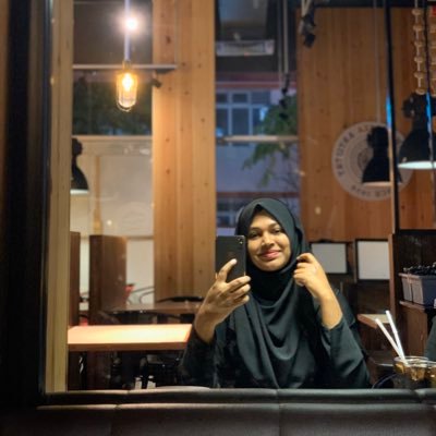 Shiyaa_17's profile picture. 