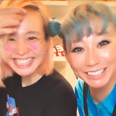 くぅちゃん&あゆ好き福島倖田組&TAです！くぅちゃんからの名前入りTｼｬﾂとﾀｵﾙは一生の宝物😭
2019/9/16、10/25 くぅちゃんﾐｰｸﾞﾘ当選♥2023/5/6 くぅちゃんとMCで会話❤