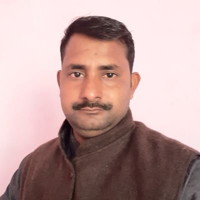 यदा यदा हि धर्मस्य ग्लानिर्भवति भारत:।
अभ्युत्थानमधर्मस्य तदात्मानं सृजाम्यहम्॥