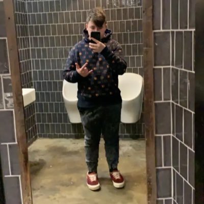 nickafarris's profile picture. 