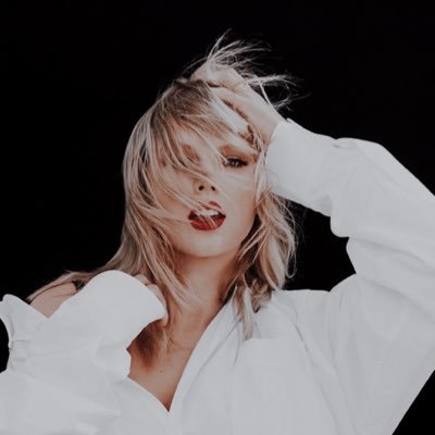 _meglovestaylor's profile picture. this is the golden age of something good and right and real