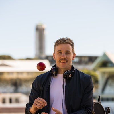 Professional cricketer for Wellington and Netherlands. Not afraid of a dance floor! - Host of Podcast Follow Through with LVB https://t.co/DJbtmydhnF