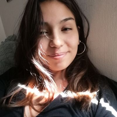 Ferrara_ll's profile picture. Mujer autodidacta 🌞 

#Animación 
#Ux
#Diseño 
Y lo que haga falta
🎬🖌️