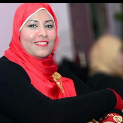 أنا كالشمس بالنسبة للكون هي مركزه ودفئه ونوره ولكن من يقترب منها تحرقه بسهامها
من لايضعني كحلا في عينيه لاأضعه حذاء في قدمي