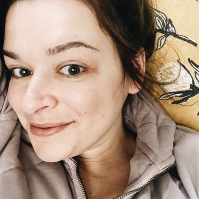 Katieannshafer's profile picture. Lady who logs into Twitter every 5 or 6 years.