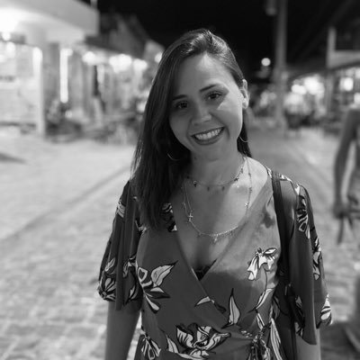 Mas, se te magoarem, olhe para cima e continue caminhando. Faça eles se perguntarem porque ainda está sorrindo.