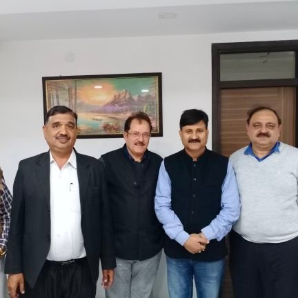 chairman Gyan institute of paramedical science and Hospital
editor-in-chief harpal reporter