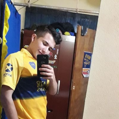 Martin45860021's profile picture. Escorpio  😋16_11_99☠ mi familia👪tahison 🐕 fútbol ⚽ bostero hasta la muerte💙💛3757417492😎