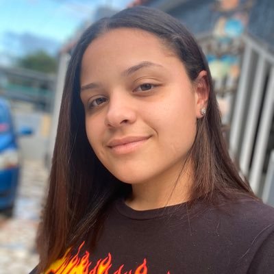 y_carolinaa's profile picture. 21⚡️l ig:_y.carolina