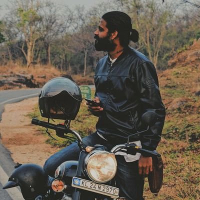 NairPravi's profile picture. 