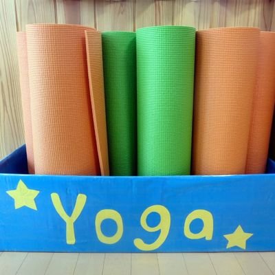 It's YOGITZ which is ORIGINAL Kids Yoga  Program in Japan(since 2011)!🗾愛知岐阜三重👧幼稚園👶保育園🚸小学校🏫療育の授業でアート🎨でダンス💃でクリエイティブなキッズヨガを楽しむこどもたちをお届けします🎶春雷⚡フローライト💎