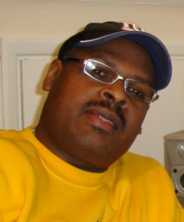Music Producer/Engineer, Internet Marketer, online Entrepeneur,
Author - Get my free web traffic ebook here: http://t.co/2iewsaNHu8