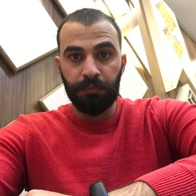 رائحة الموت في وطني تخنق كل مَن تبقىٰ على قيد الحياة