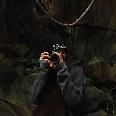 AnaisPurton's profile picture. Photography lover and young artist !