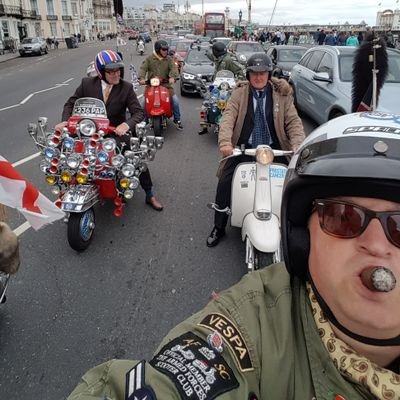 we are a group of mates the meet up on a sunday at the volks on maderia drive in Brighton.  we love our scooter and do fundraising for local charities.