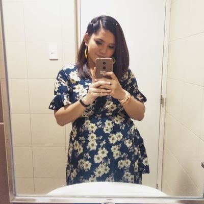 Lslyrsl's profile picture. Beautiful Mess