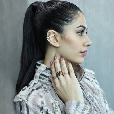 Roshini95242359's profile picture. Proud Indian
Give respect take respect