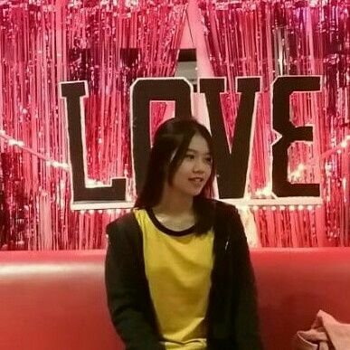 Angela12231425's profile picture. cewek sederhana