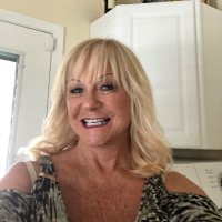 Susan Conrad - @SusanCo68864220 Twitter Profile Photo