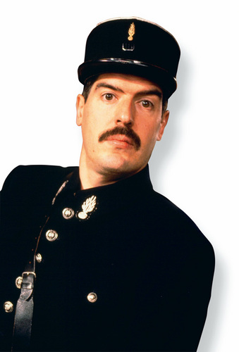 allo-allo-arthur-bostrom-as-officer-crab