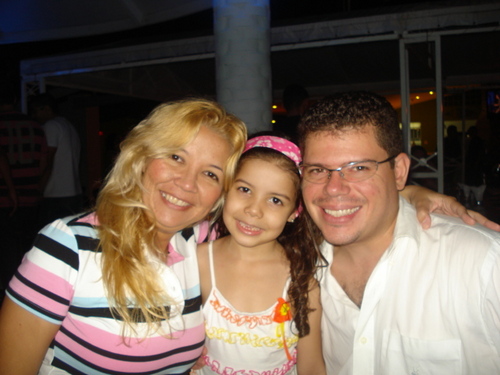 Sou um homem feliz que ama a familia, temente a Deus, seguidor de Cristo e obdiente ao Espirito Santo!!!!