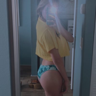 happygo07876539's profile picture. 18+ ✨Only fans: happygolucky123  Queen of the tit party