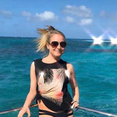 JessicaLaciak's profile picture. 