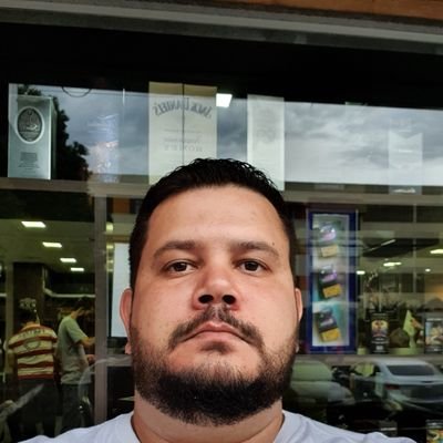 robsontardelly's profile picture. 