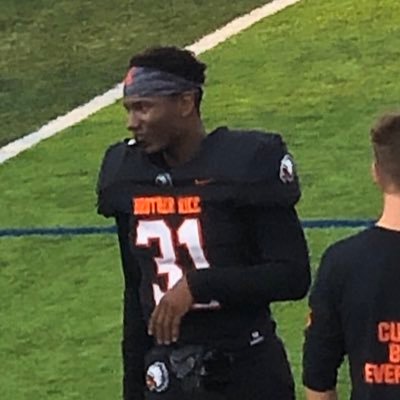 hungry,humble and blessed!!!! 2 Sports class 2021 6’2” 190 lbs 40x4.4 DB/WR 3.2 GPA