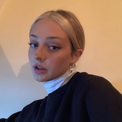 diamondcrucifix's profile picture. vent acc might be triggering x