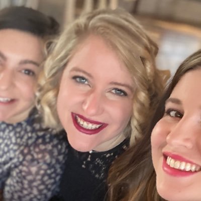 emilyonparade's profile picture. Harlem NYC resident, marathoner, hopeless coffee addict, Celiac, occasional artist, always looking for my new favorite band.