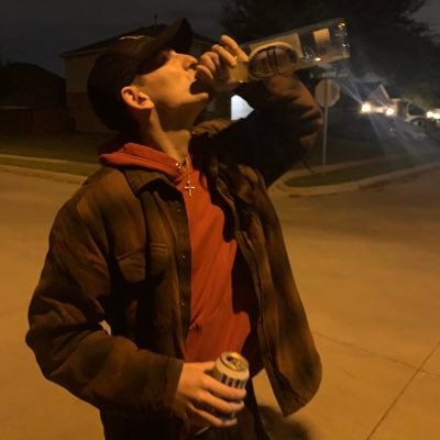 Dylan_deisley's profile picture. Add bio to your profile