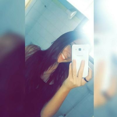 Feminista ♀️ Sagitariana ♐ Cruzeirense 🦊 Belieber 🖤 Don't Call Me Angel 🎶