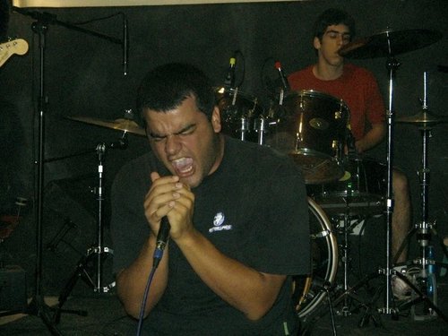 mannute's profile picture. Jornalista, controlador de tráfego aéreo e músico, André gosta das três coisas que faz.